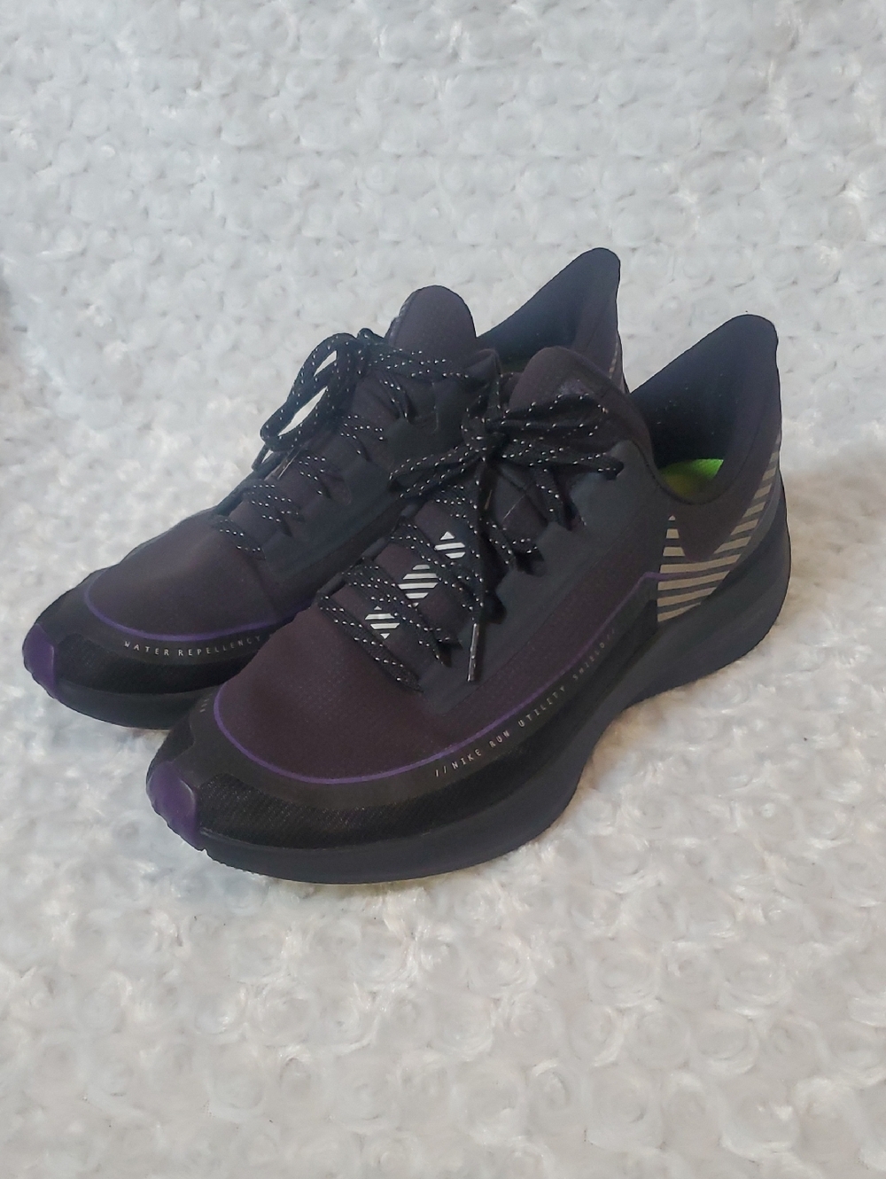 Nike Men's Black and Neon Green Running Shoe (US 8.5)